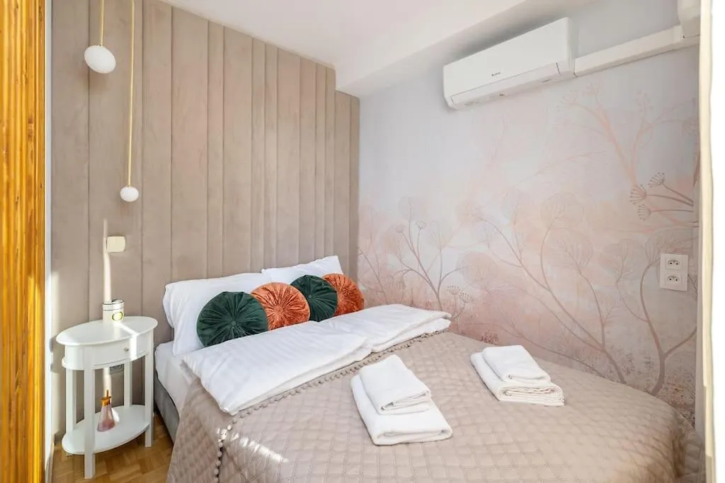 Ecru Inflancka Modern Apartment With Balcony Wwa47 Warschau
