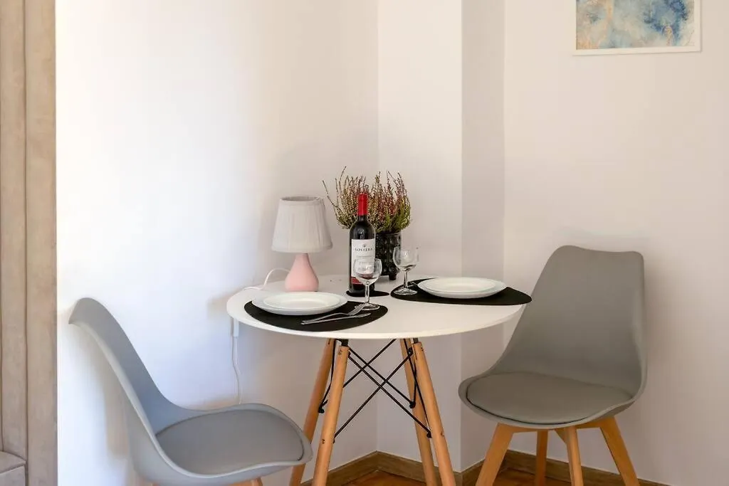 Ecru Inflancka Modern Apartment With Balcony Wwa47 Warsaw